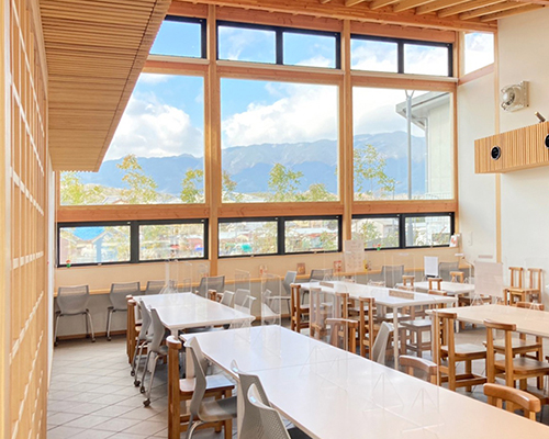 にぎわい棟｜柿の専門