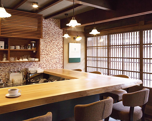 日本初 柿の葉専門店オープン